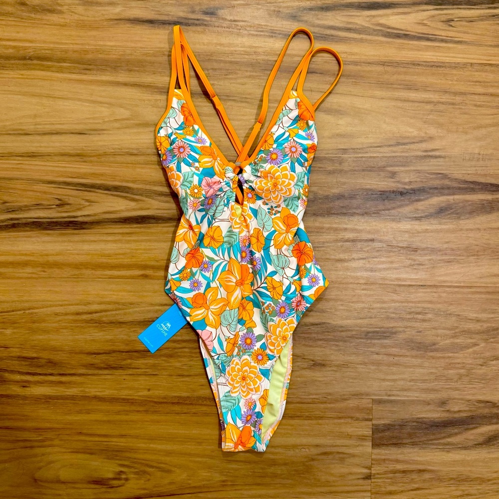 NWT Cupshe Keyhole Crossback One-Piece